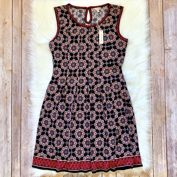Max Studio Dresses & Skirts - Max Studio Sleeveless Fit & Flare Dress